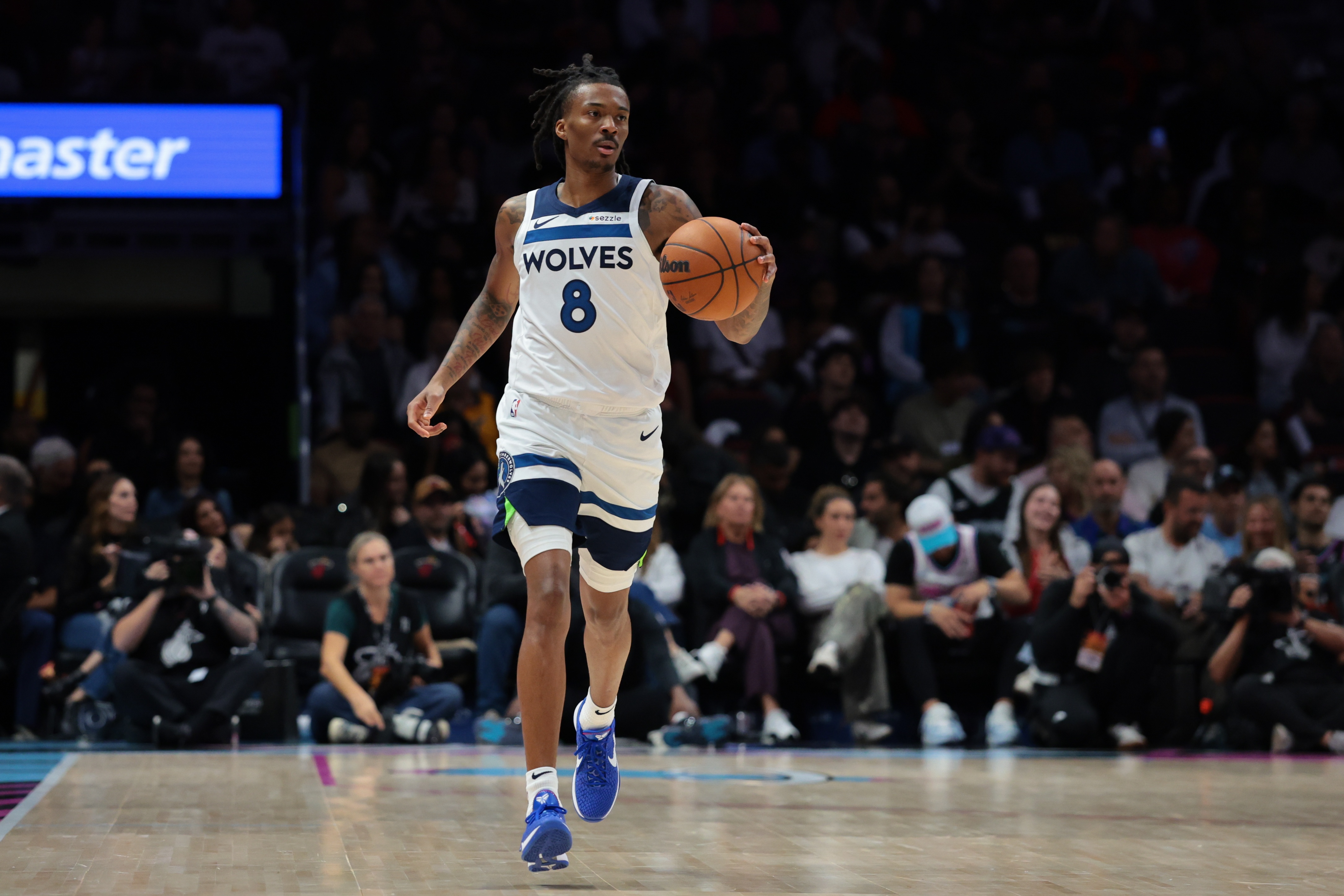 PG电子游戏-微波炉！海兰德上半场11分钟6中5 高效砍下12分5板3助